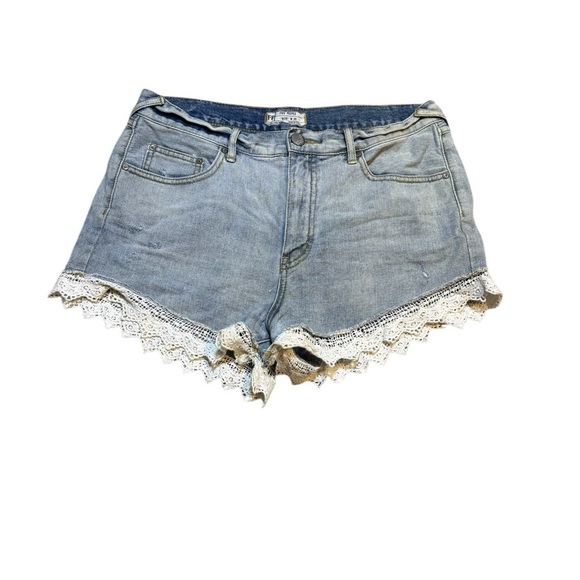 Free People Denim Jean Short Women's Size 29 Light Wash Embroidered Trim Boho - Picture 1 of 5